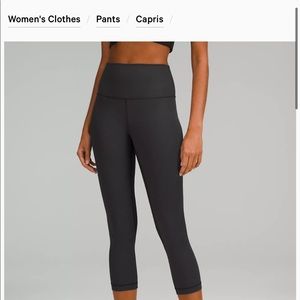 Black cropped lululemon align leggings